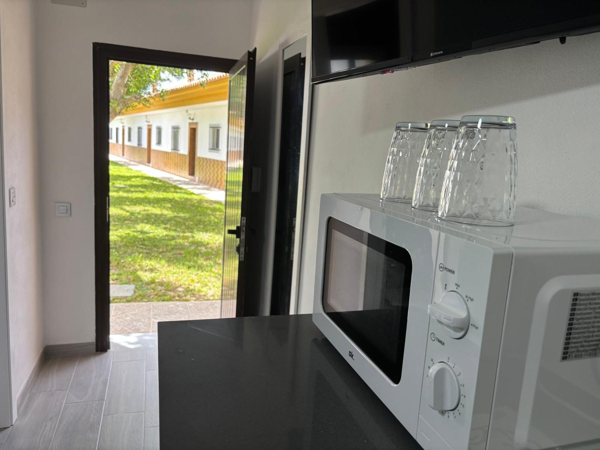 Hostal Los Mellizos Коніль-де-ла-Фронтера Екстер'єр фото